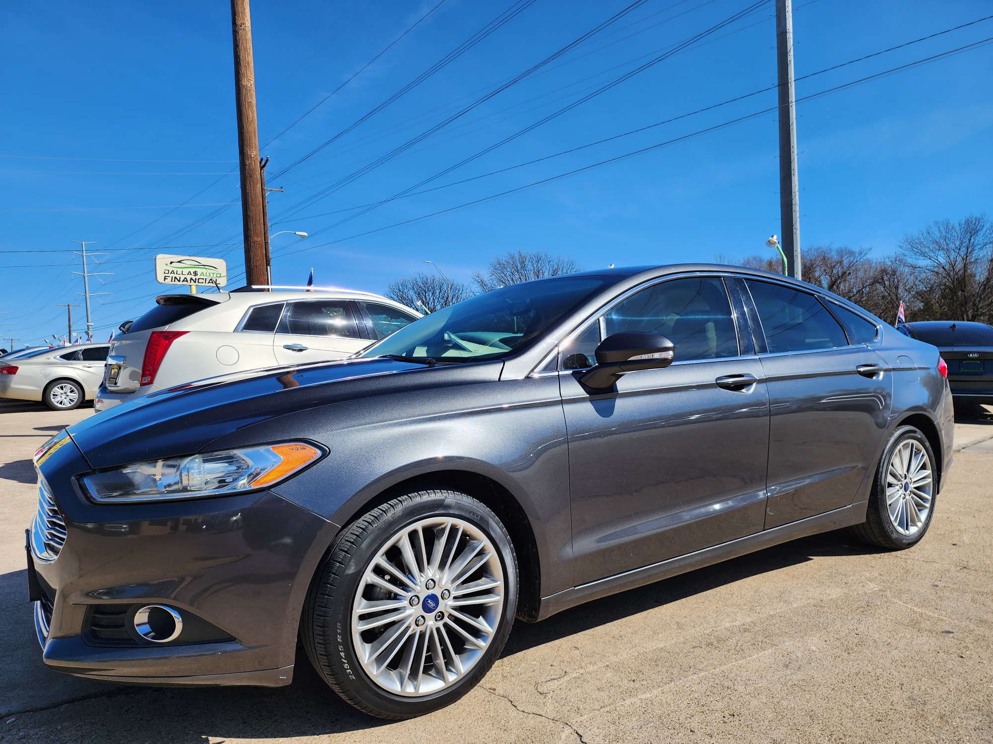 2015 GRAY /BEIGE Ford Fusion SE (3FA6P0HD4FR) with an 1.5L L4 DOHC 16V engine, AUTO transmission, located at 2660 S.Garland Avenue	, Garland, TX, 75041, (469) 298-3118, 32.885387, -96.656776 - Photo #7